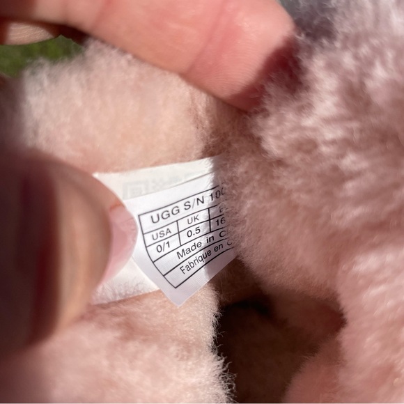 Ugg Cassie Leopard Infant Pink Cheetah Animal Print size 0/1 Pristine 0-6 months - Picture 8 of 9